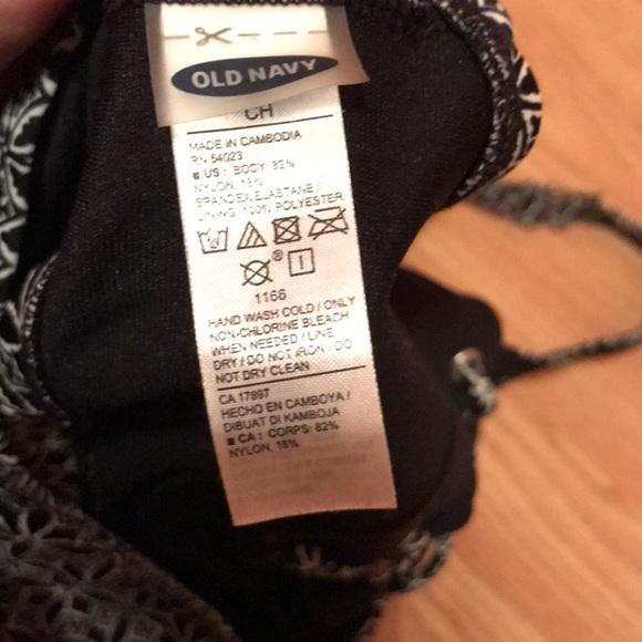 Adorable Old Navy Bikini top - Picture 3 of 4